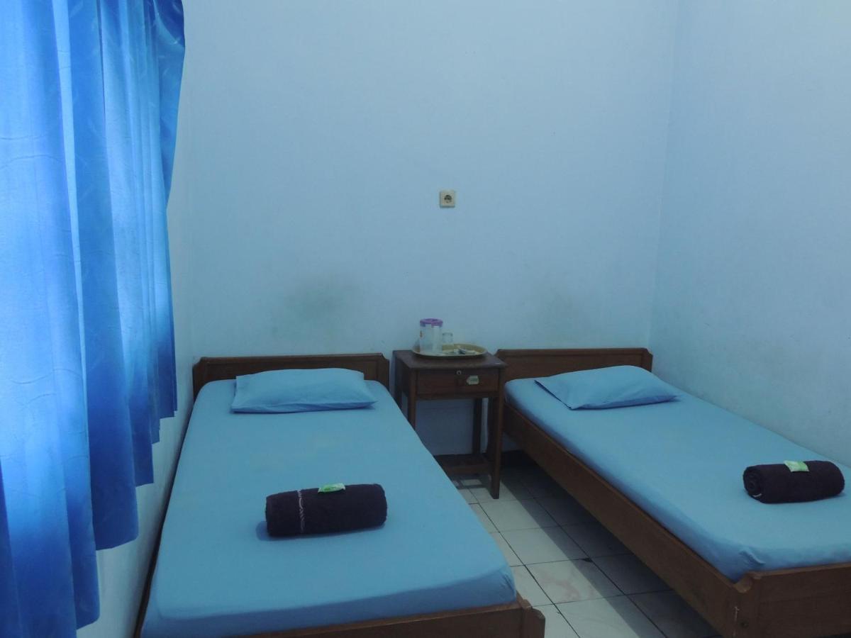 Hotel Sejahtera Kebumen Bagian luar foto