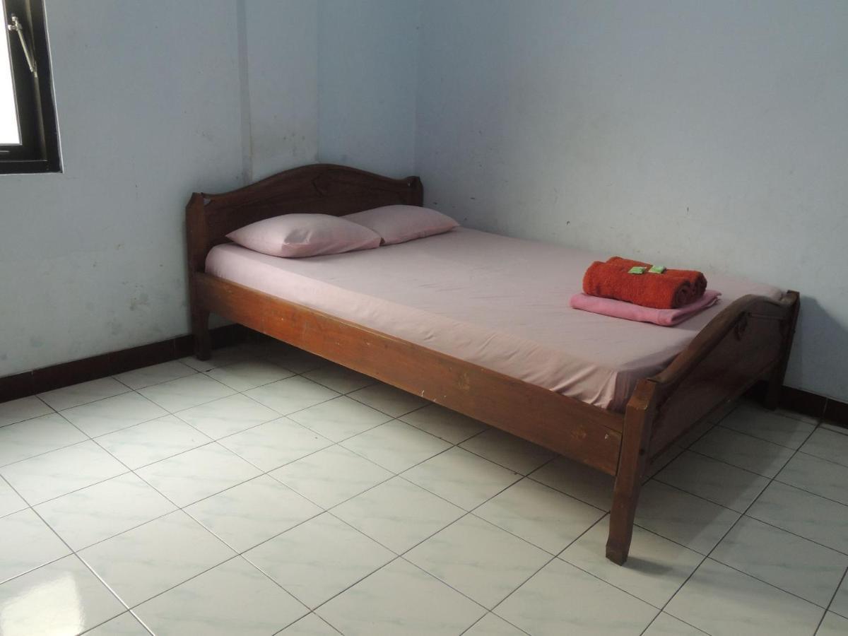 Hotel Sejahtera Kebumen Bagian luar foto