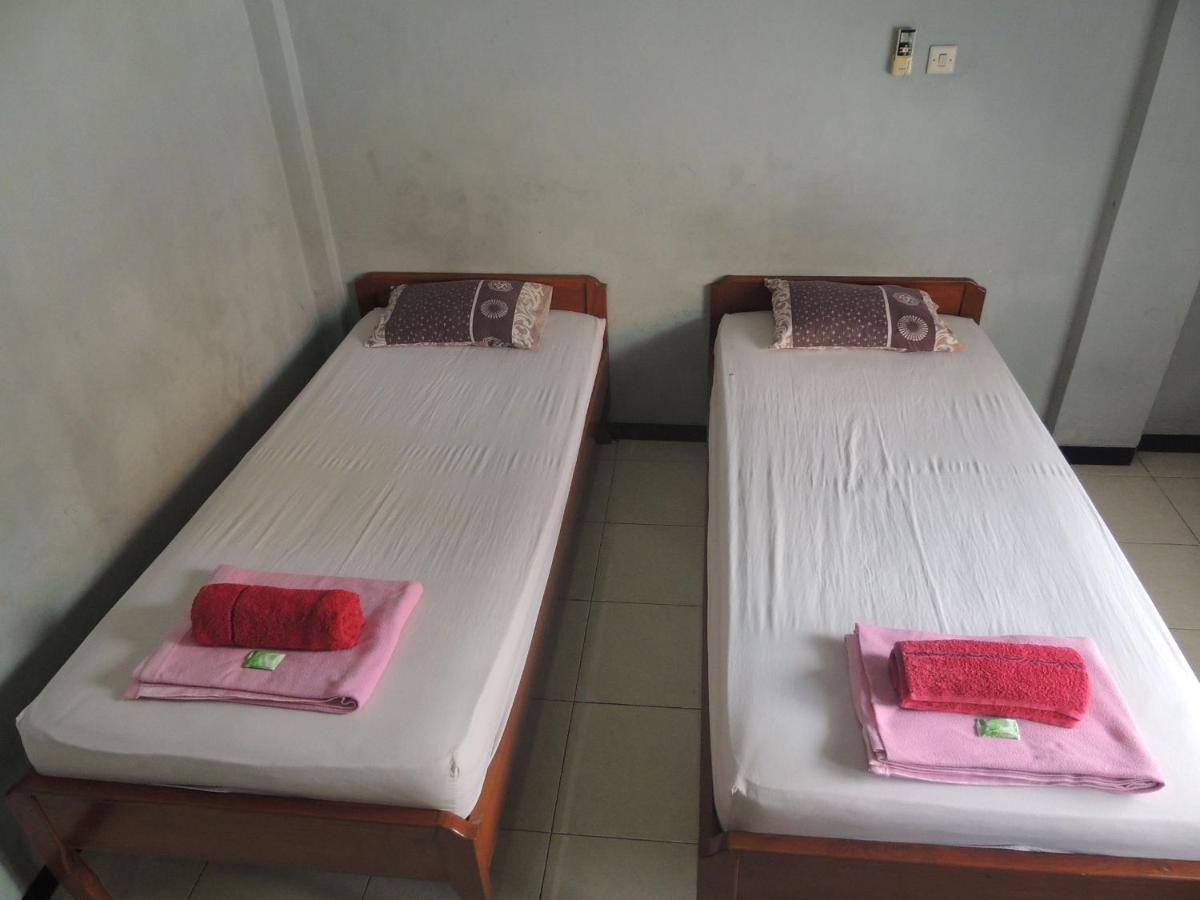 Hotel Sejahtera Kebumen Bagian luar foto